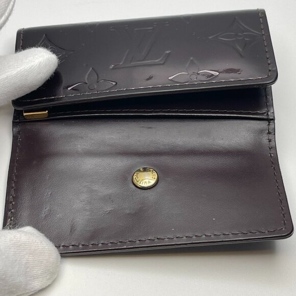 Louis Vuitton Monogram Vernis Patent Leather 4-Key Case - Amarante - Preowned - Picture 13 of 13